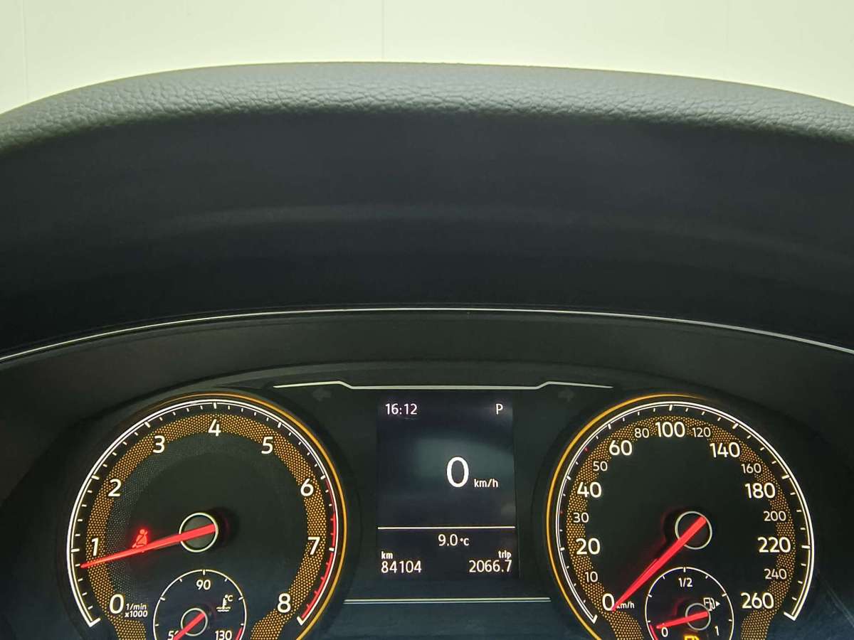 Volkswagen Passat 2020 car image #8