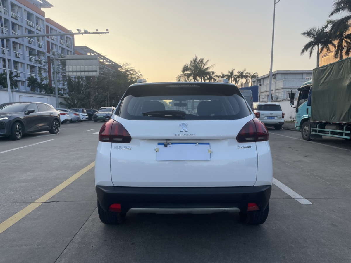 Peugeot 2008 2019 immagine di auto #8