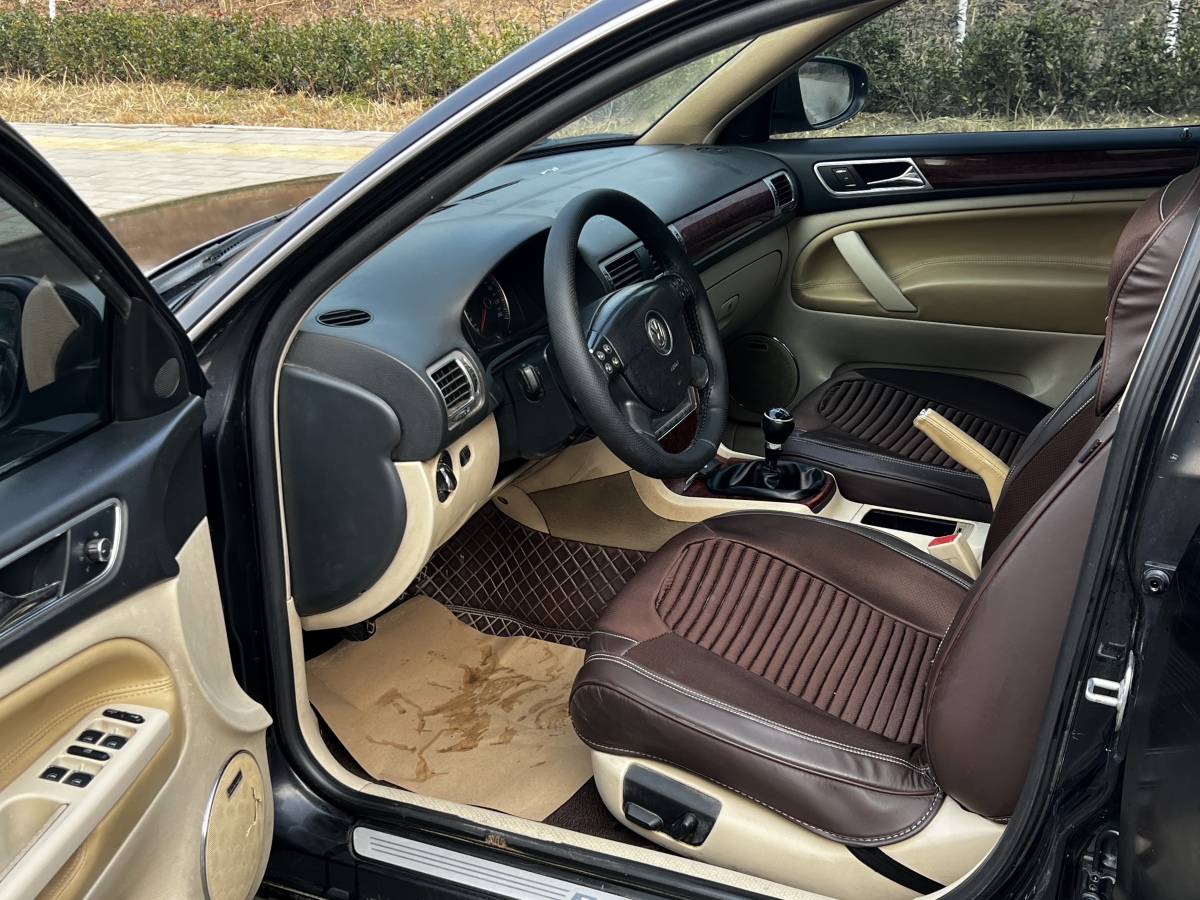 Volkswagen Passat Lingyu 2009 car image #8