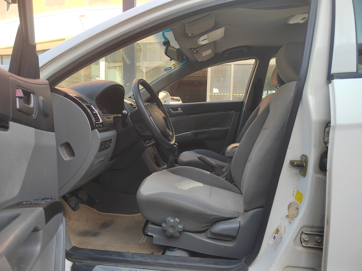 GEELY Emgrand Classic 2012 car image #8