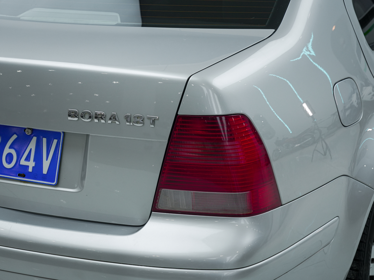 Volkswagen 2004 car image #8