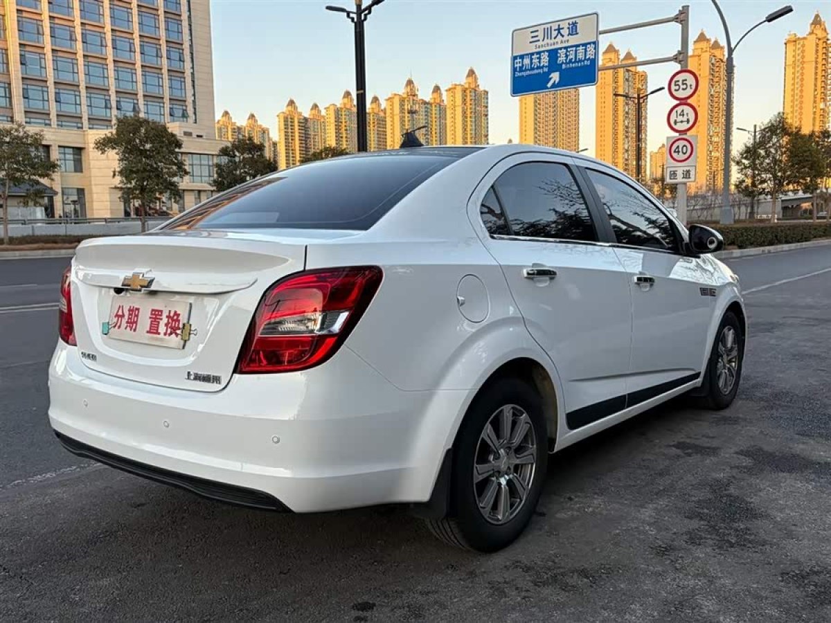 雪佛兰 爱唯欧 2014 汽车图片 #8
