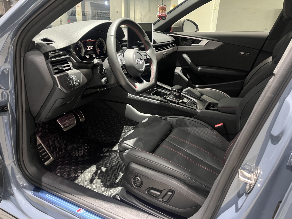 Audi A4L 2022 car image #8