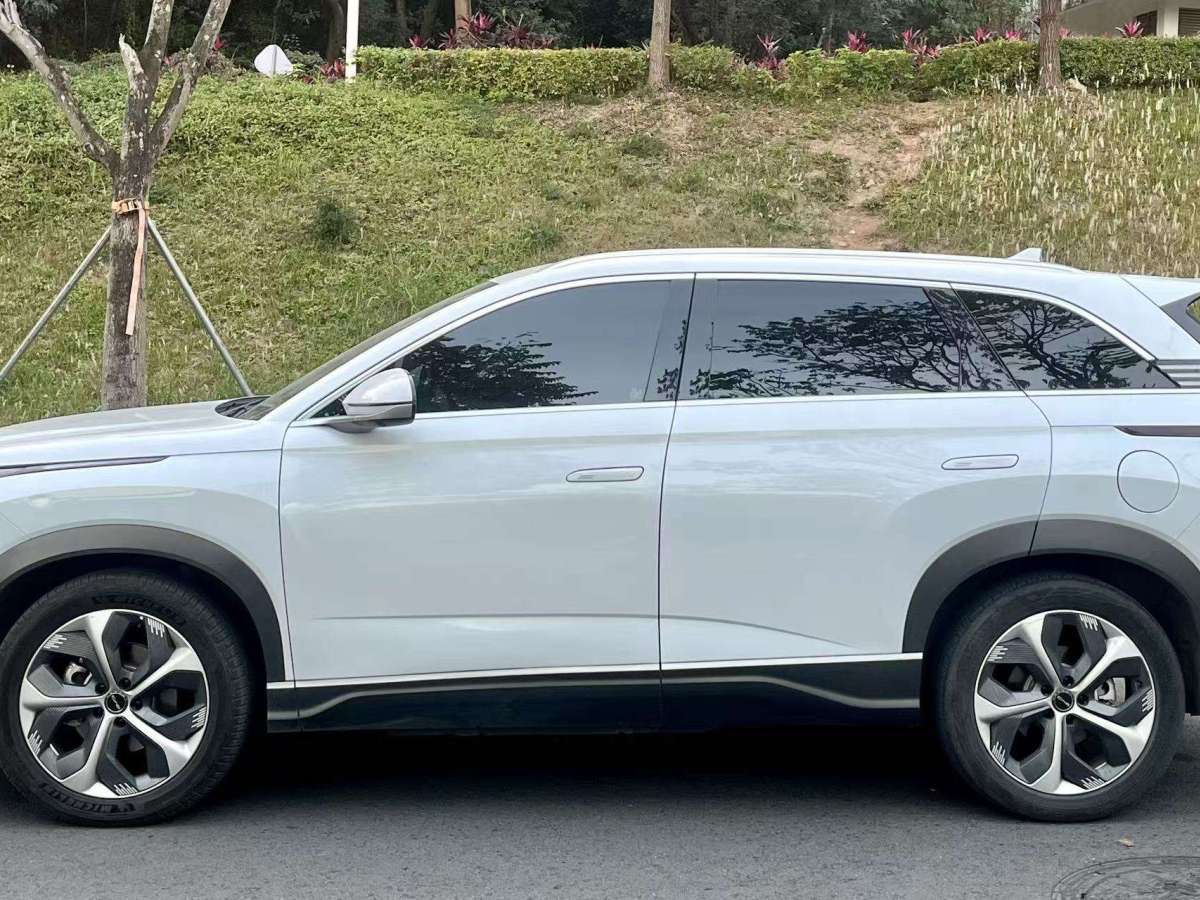 BYD Frigate 07 2024 #8 BYD Frigate 07 2024 car image #8