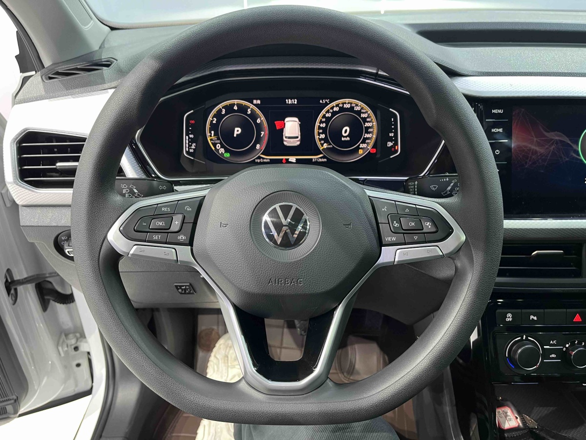 Volkswagen Tacqua 2021 #8 Volkswagen Tacqua 2021 car image #8