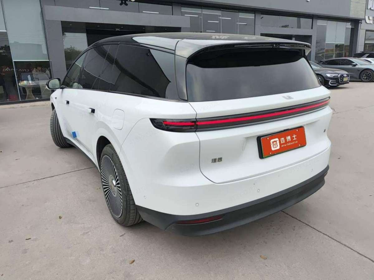 Li i8 2025 изображение автомобиля #8