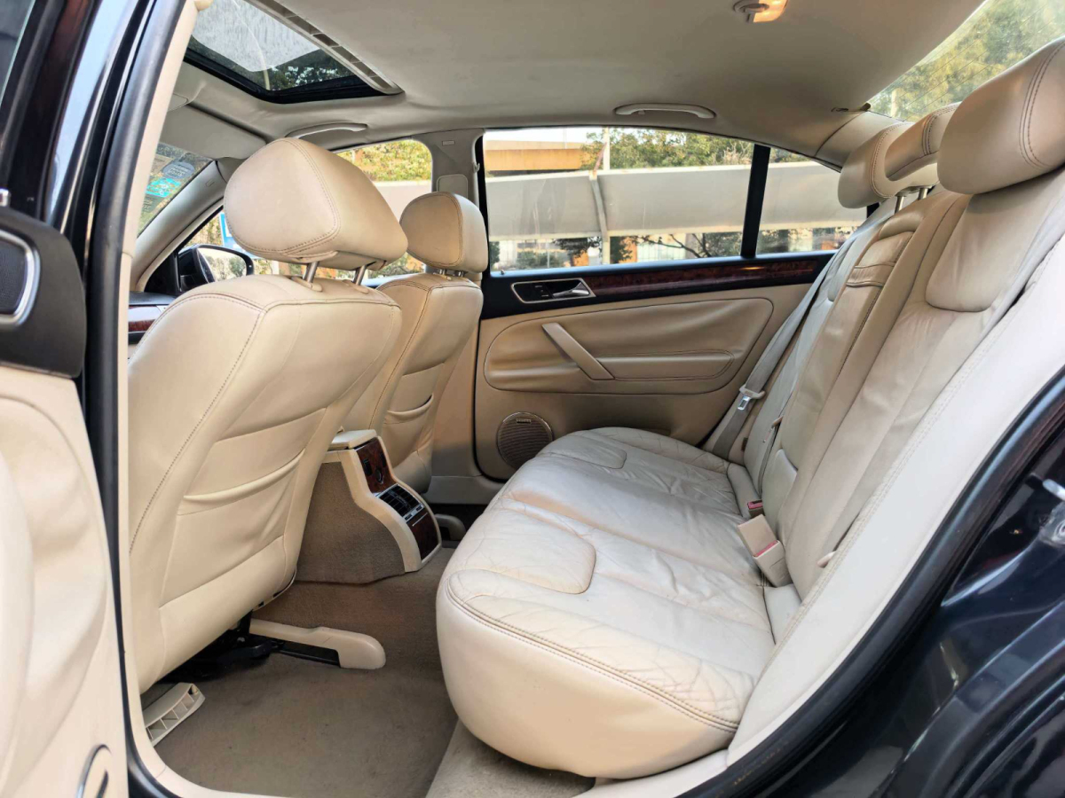 Volkswagen Passat Lingyu 2011 car image #8