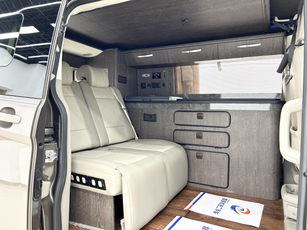 Ford Tourneo 2018 immagine di auto #8