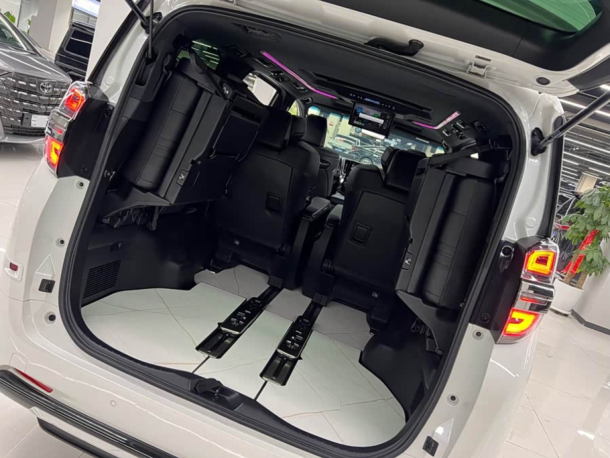 Toyota Vellfire 2021 car image #8