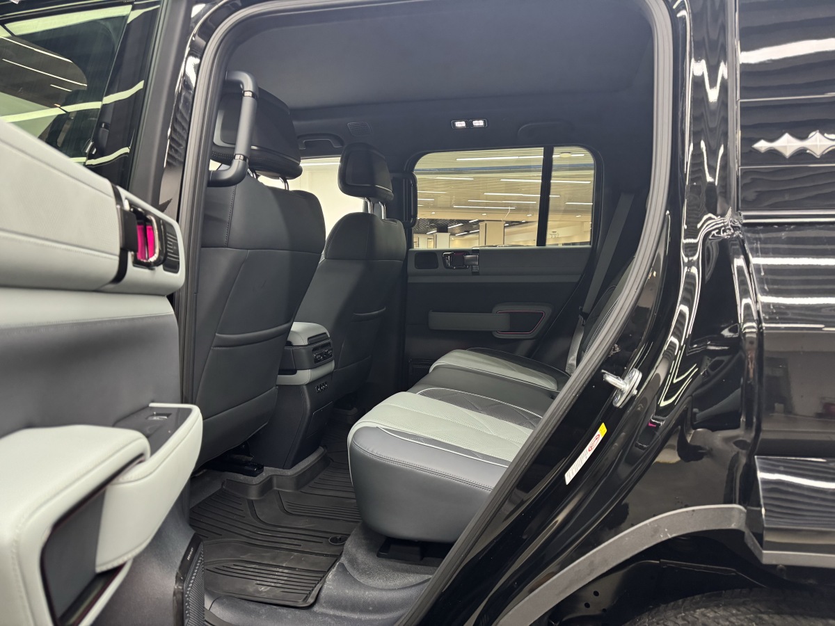 FangChengBao Leopard 5 2025 #8 FangChengBao Leopard 5 2025 car image #8