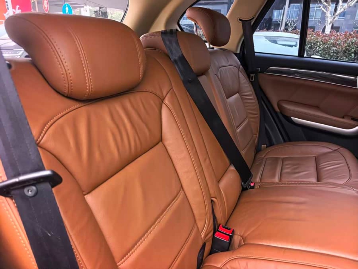 Haval H8 2016 #8 Haval H8 2016 car image #8