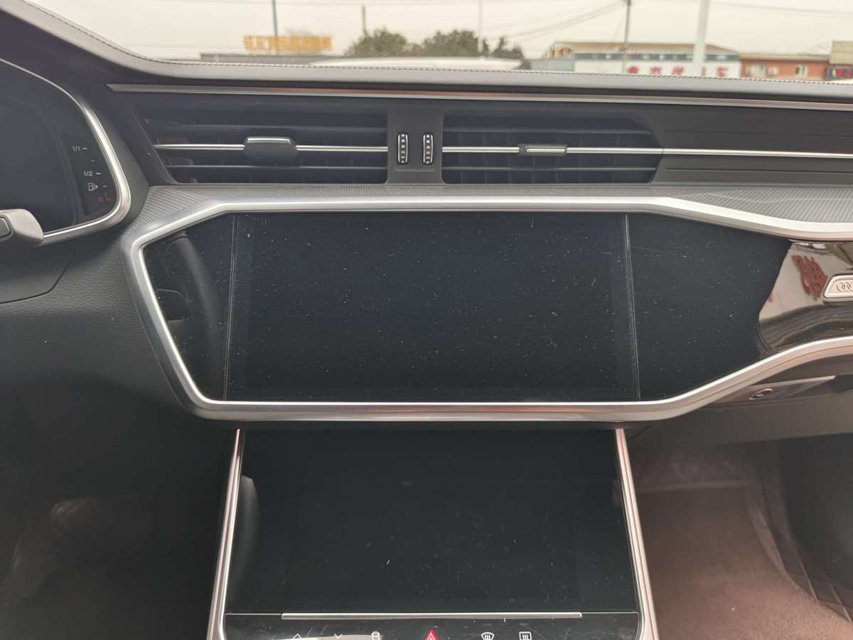 Audi 2024 immagine di auto #8
