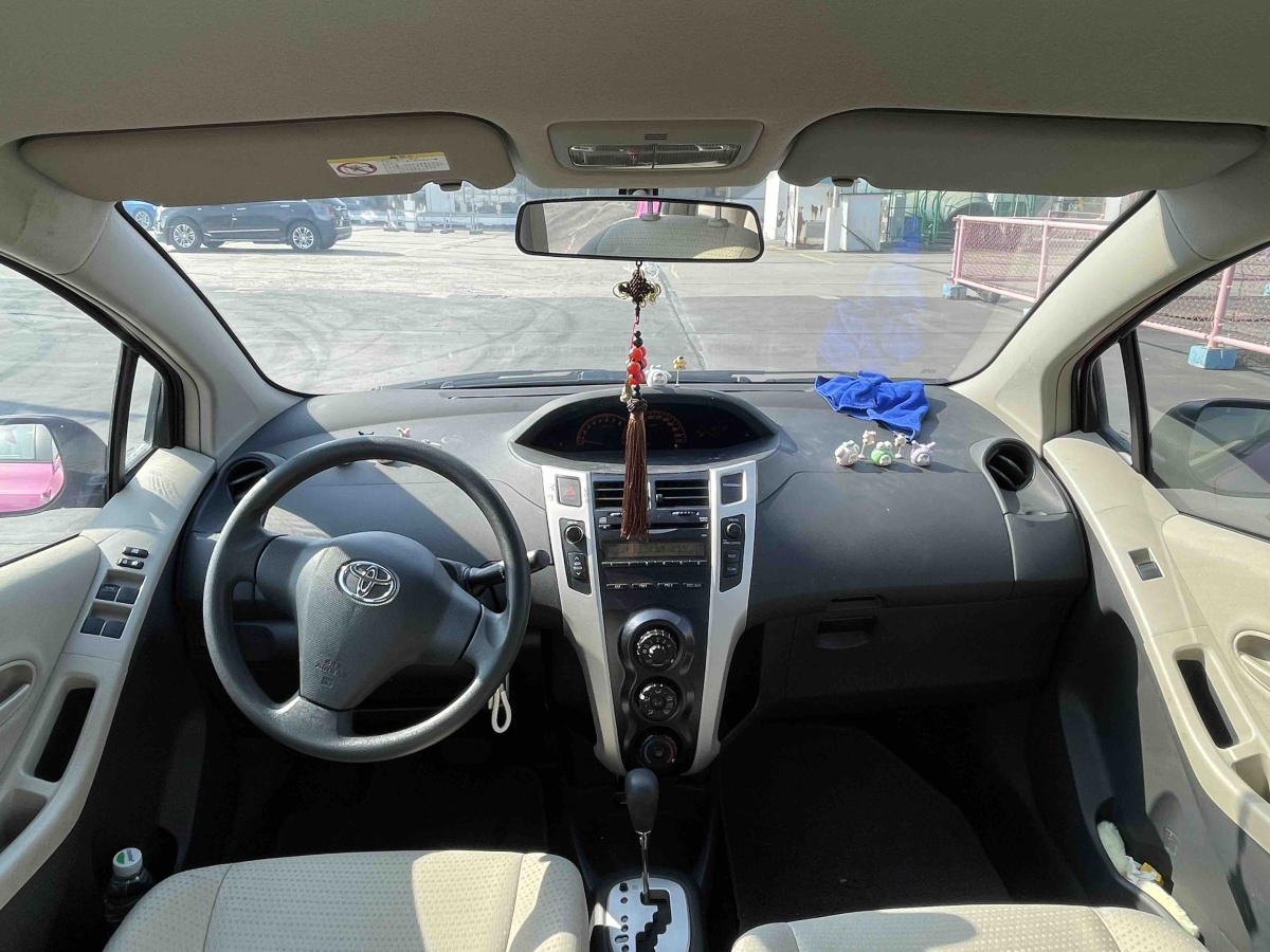 Toyota Yaris 2011 #8 Toyota Yaris 2011 imagem de carro #8