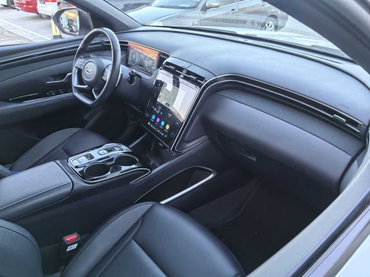 Hyundai Tucson 2021 car image #8