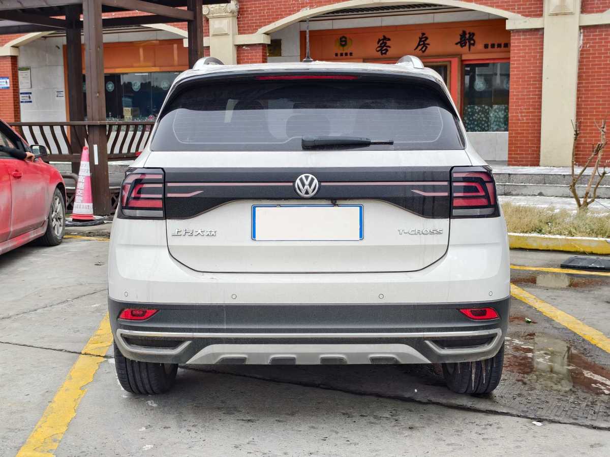 Volkswagen T-Cross 2020 car image #8