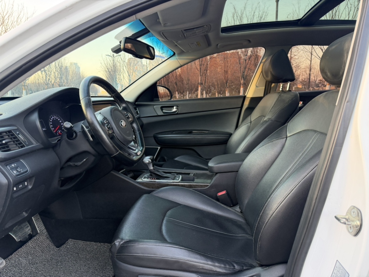 Kia 2015 car image #8