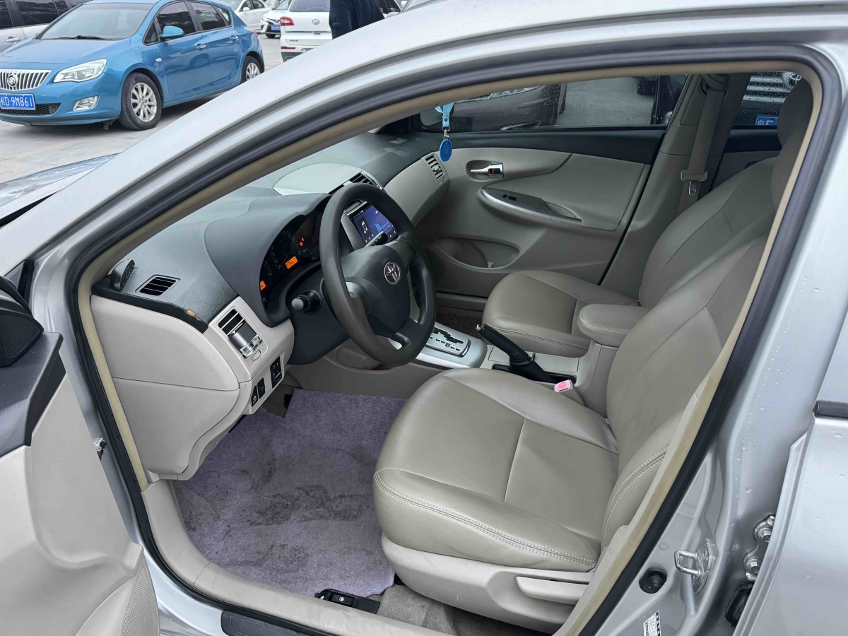 Toyota 2010 car image #8