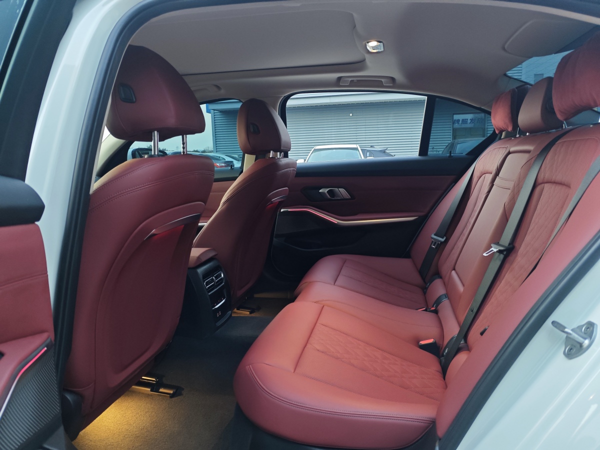 BMW i3 2023 immagine di auto #8