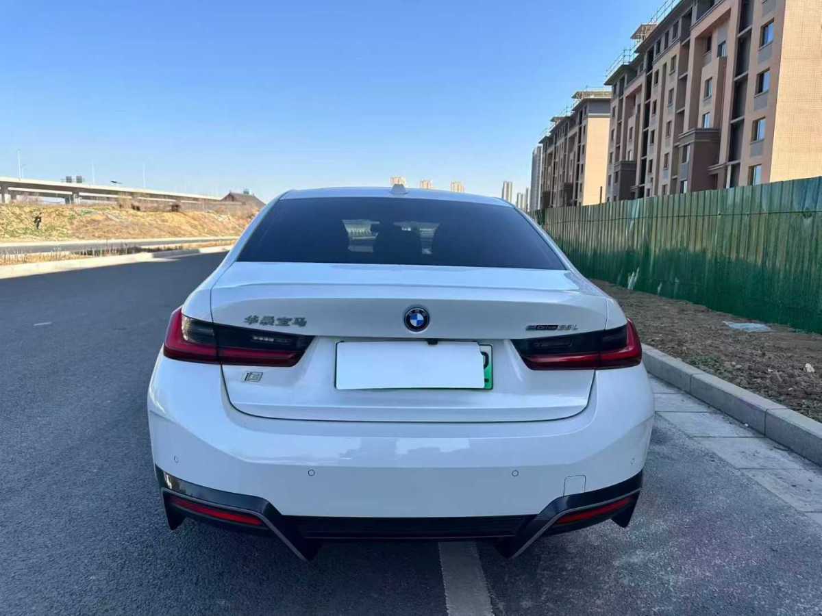 BMW i3 2023 car image #8