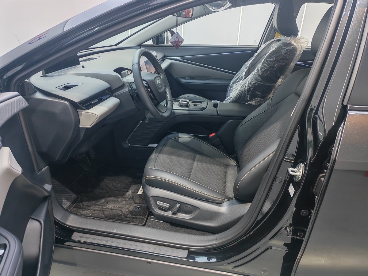 Toyota bZ5 2025 car image #8