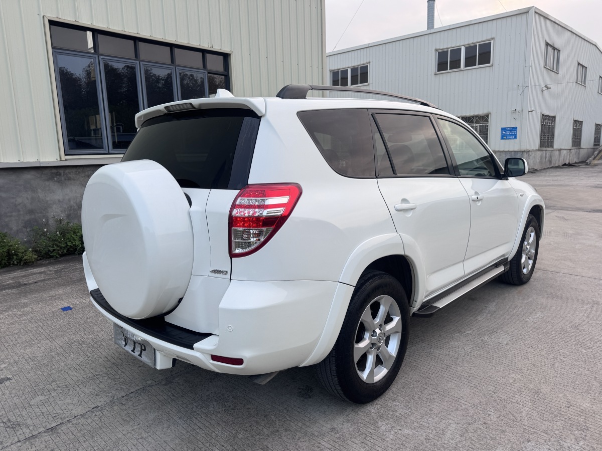Toyota RAV4 2009 car image #8