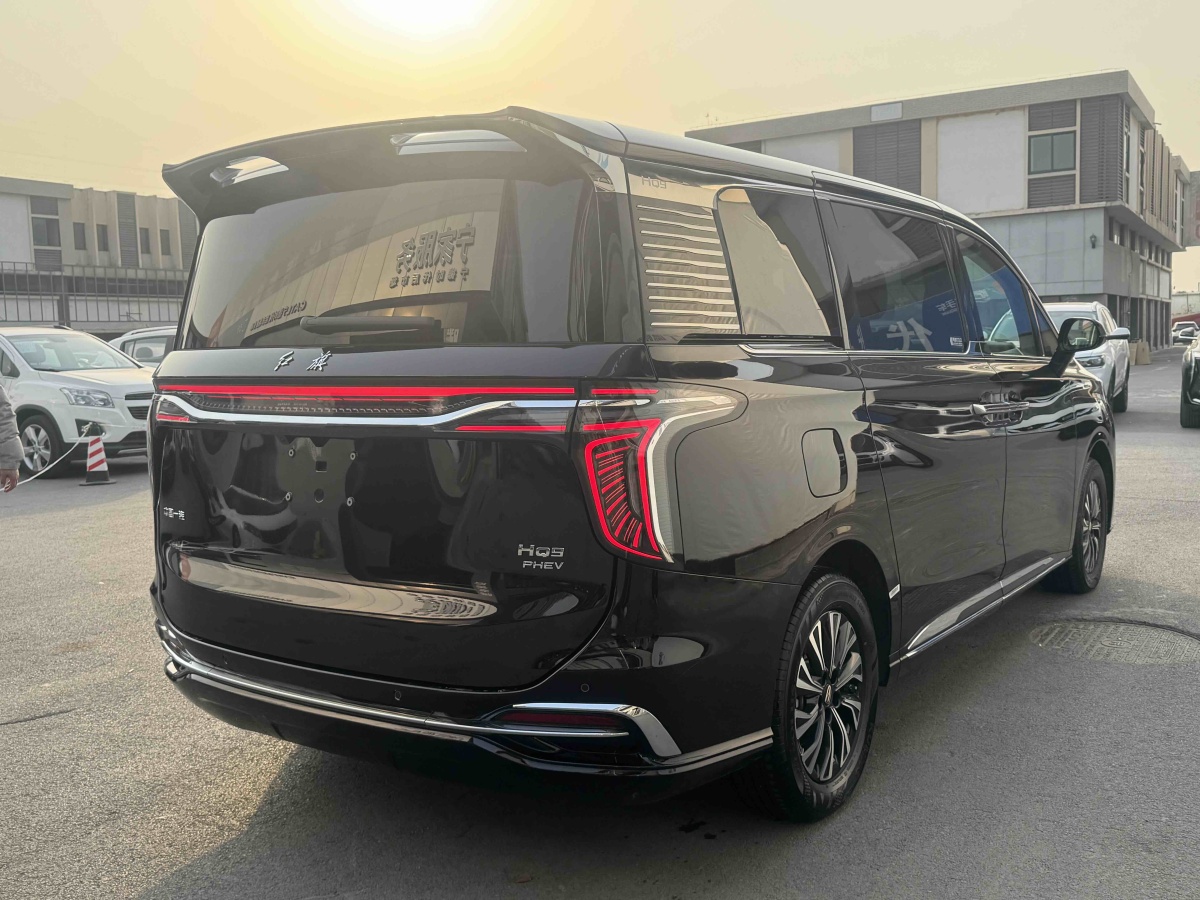 HongQi HQ9 PHEV 2024 #8 HongQi HQ9 PHEV 2024 car image #8