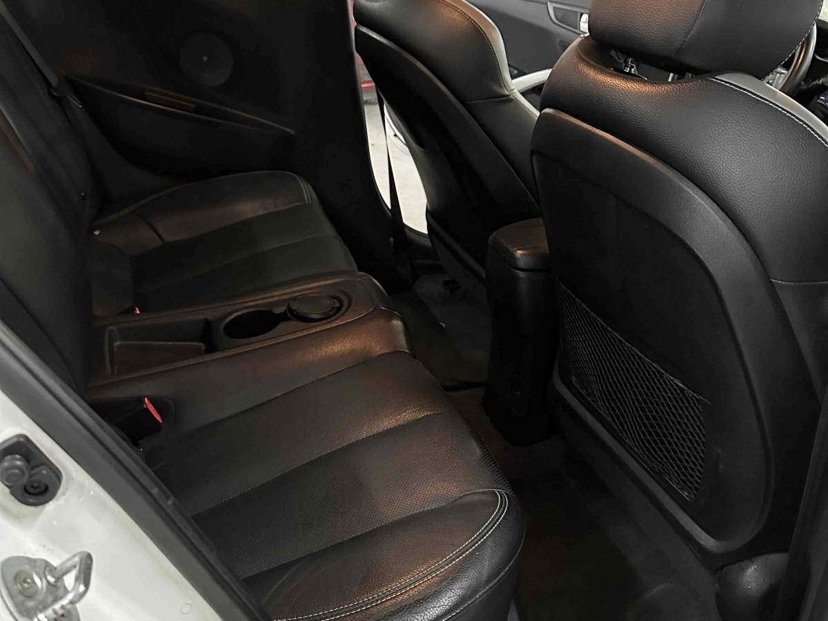 Hyundai Veloster 2016 #8 Hyundai Veloster 2016 car image #8