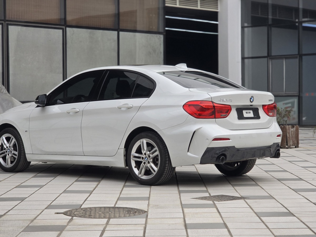 BMW 1 Series 2022 #8 BMW 1 Series 2022 car image #8