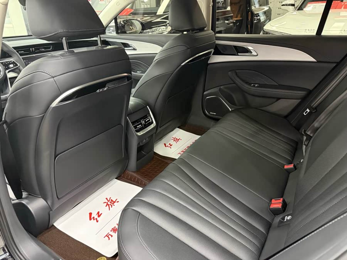 HongQi H5 PHEV 2025 car image #8