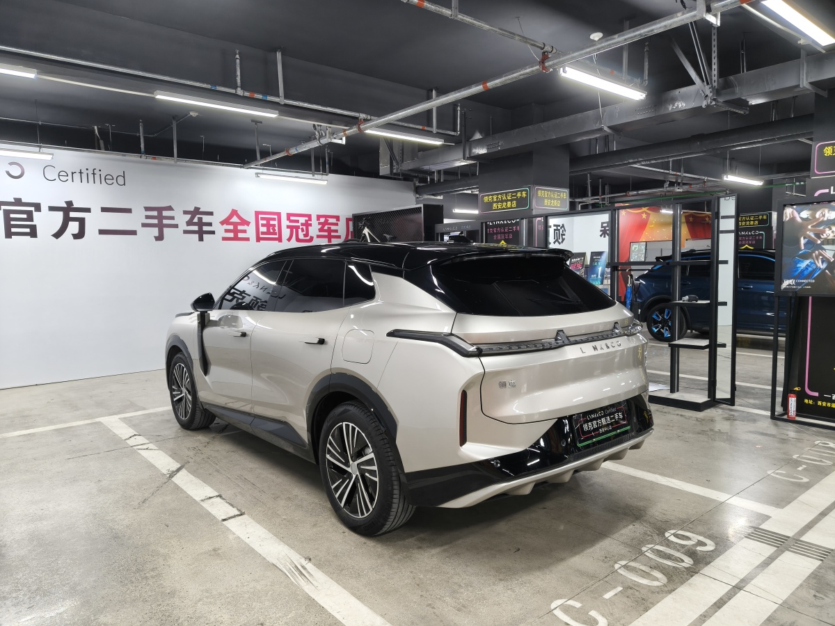 Lynk & Co 08 EM-P 2024 car image #8