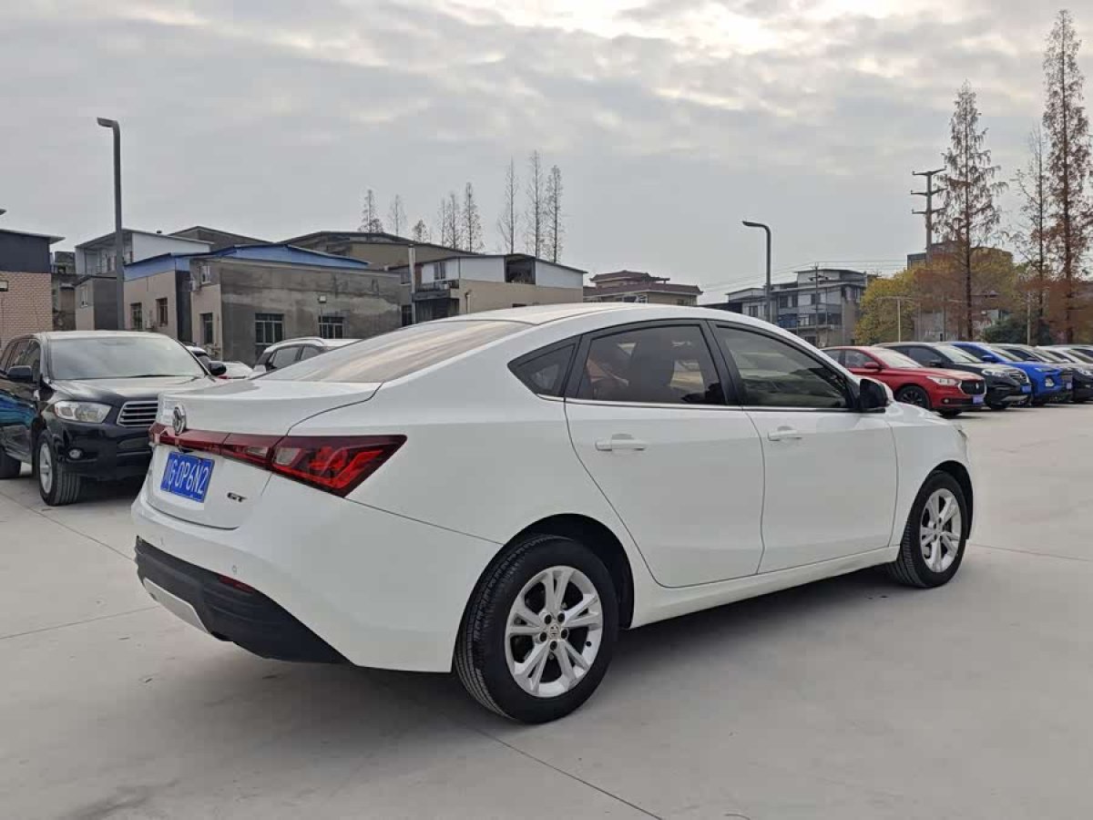 MG GT 2016 car image #8