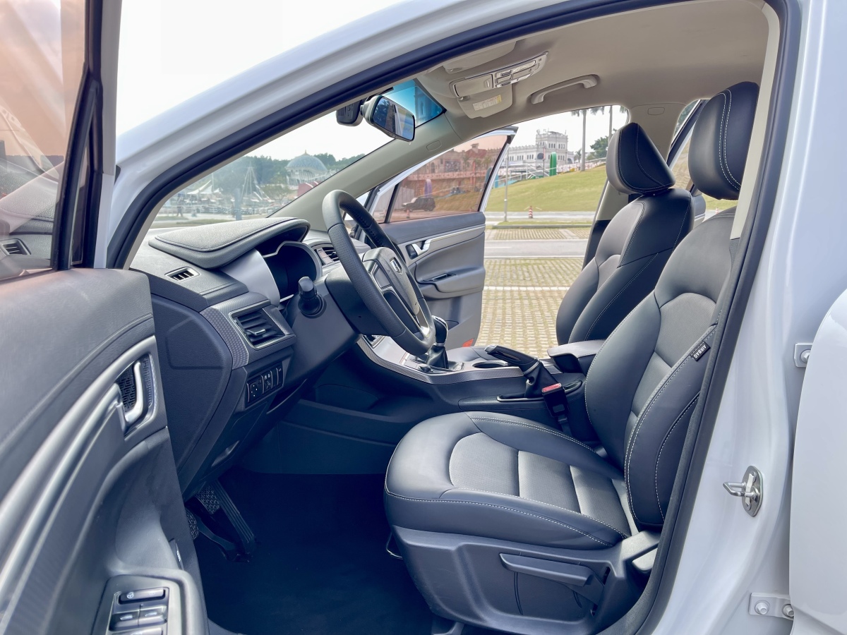 GEELY Emgrand GS 2018 #8 GEELY Emgrand GS 2018 car image #8