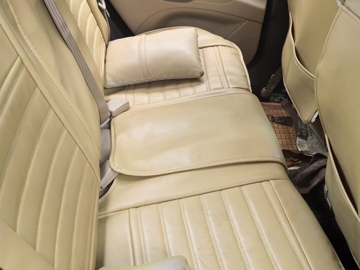 Kia Rio 2010 imagen de coche #8