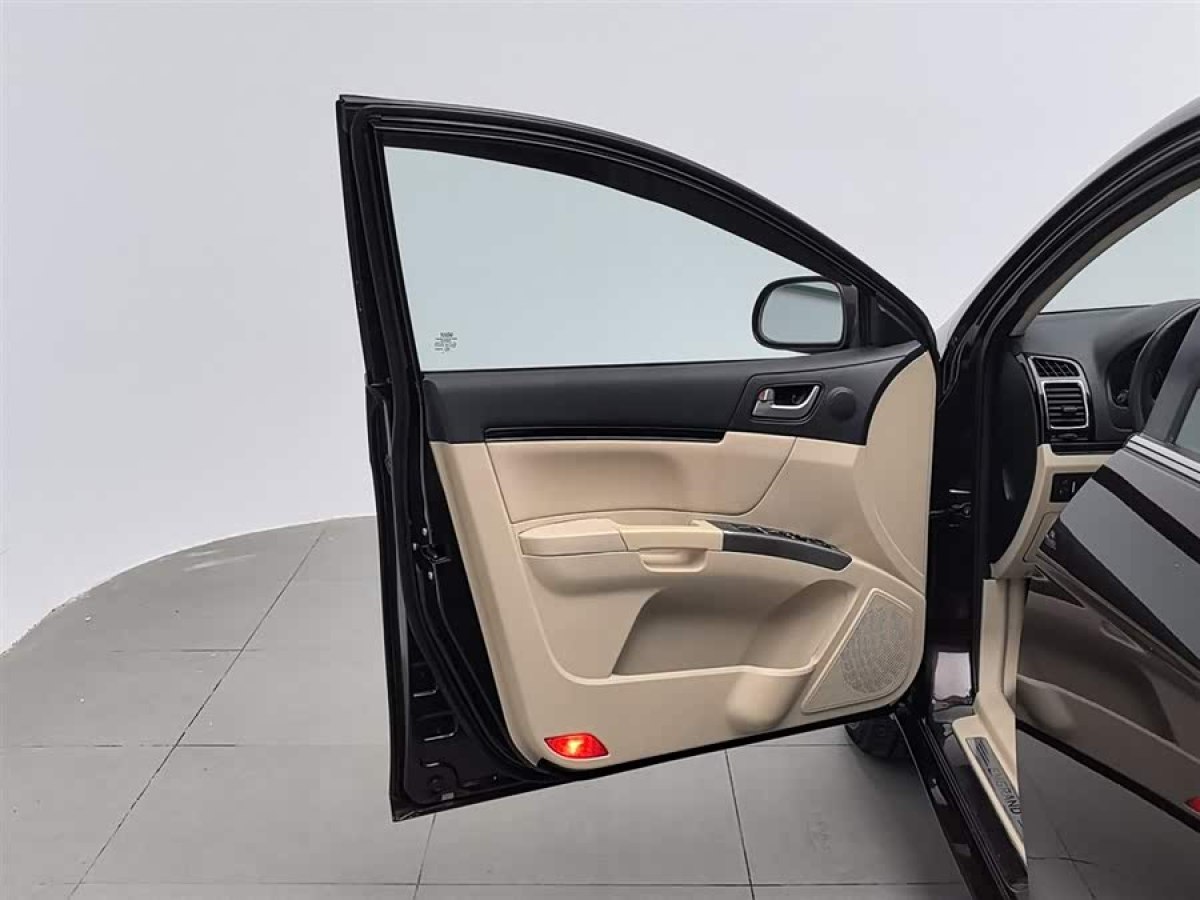 GEELY Emgrand Classic 2013 car image #8