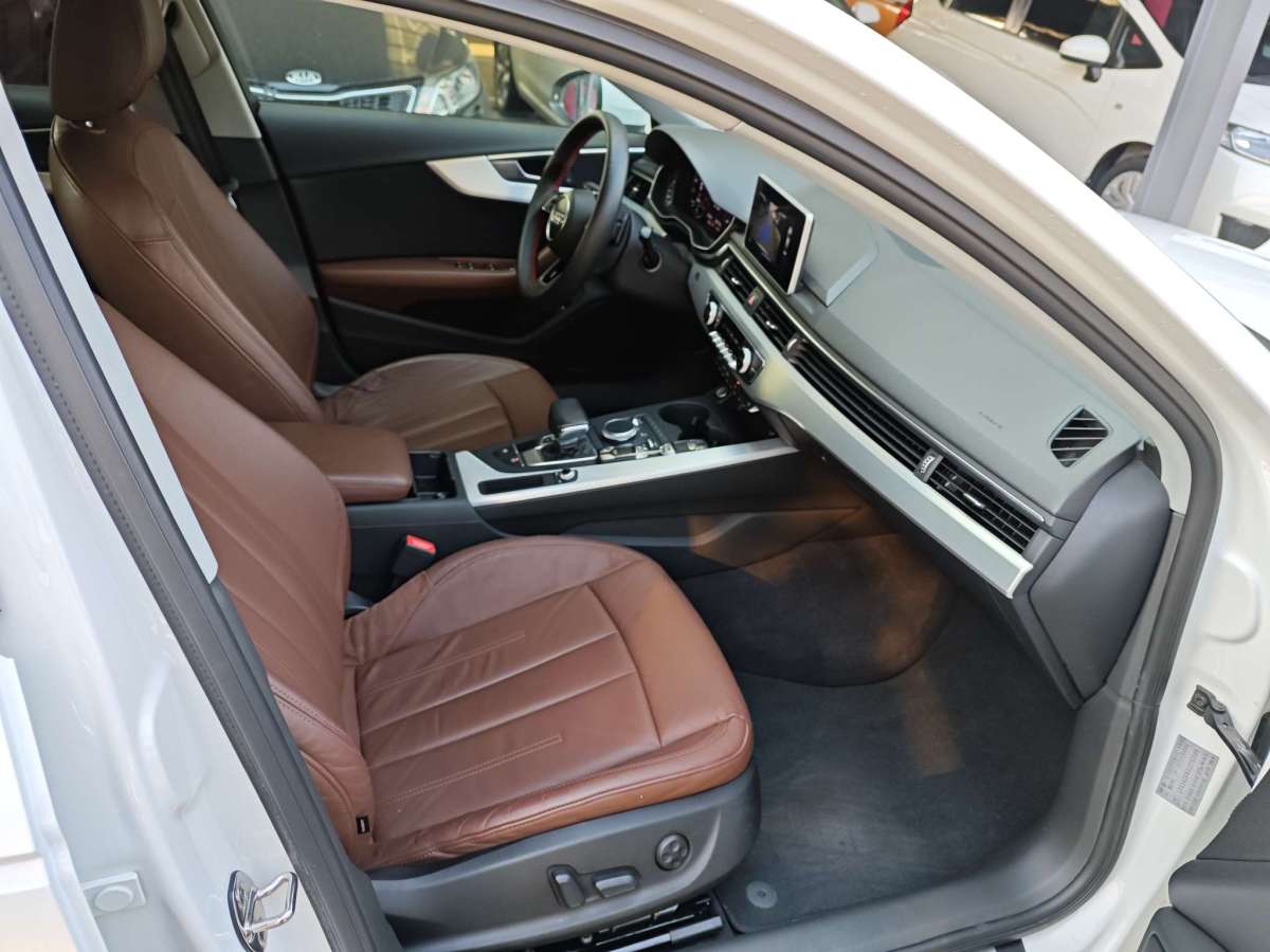 Audi A4L 2018 car image #8