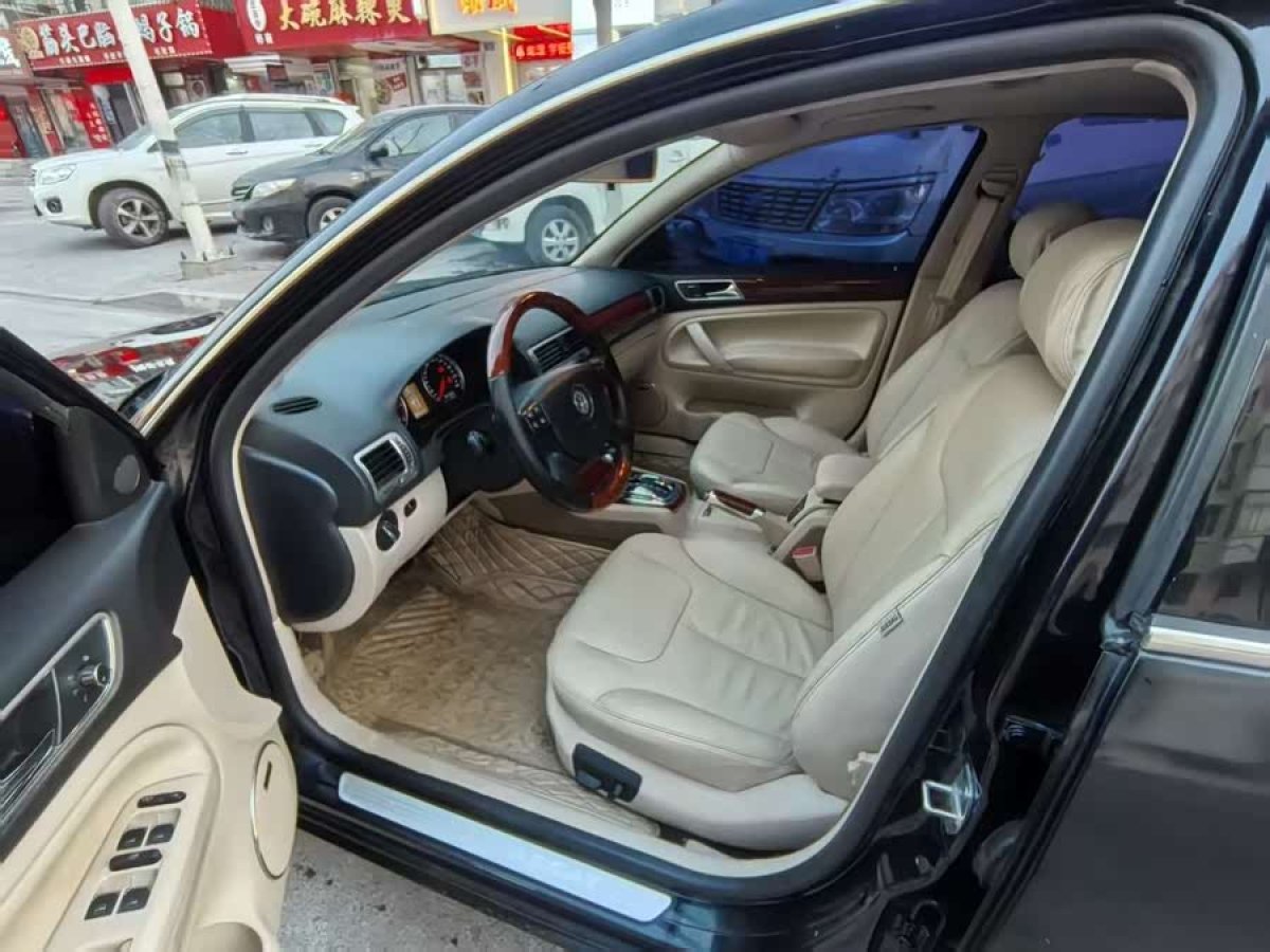 Volkswagen Passat Lingyu 2010 car image #8