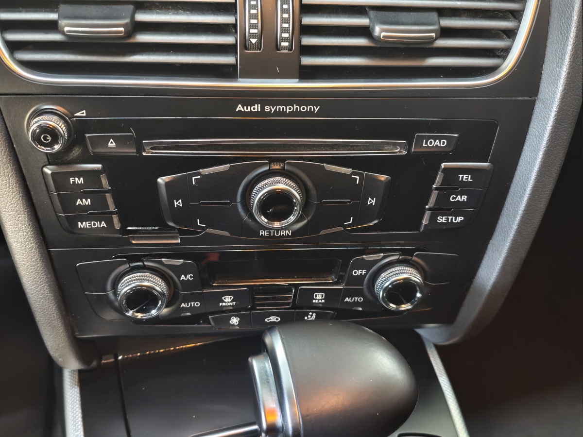 Audi A4L 2015 #8 Audi A4L 2015 car image #8