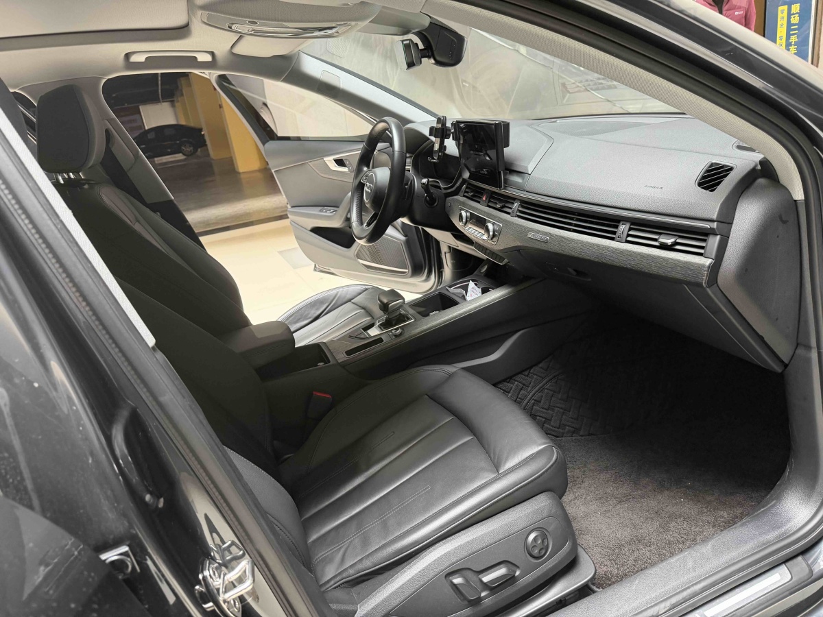 Audi A4 (Imported) 2023 صورة سيارة #8