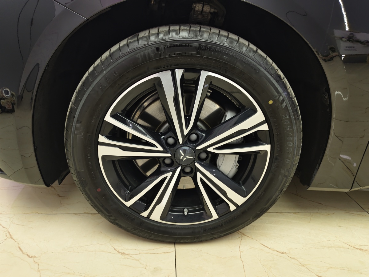 HongQi EH7 2024 car image #8