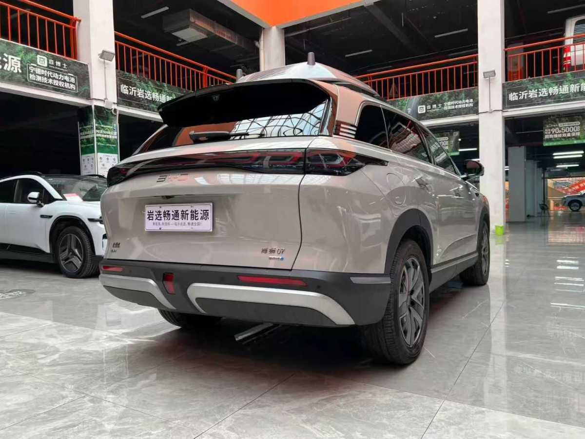 BYD Sea Lion 07 DM-i 2025 car image #8