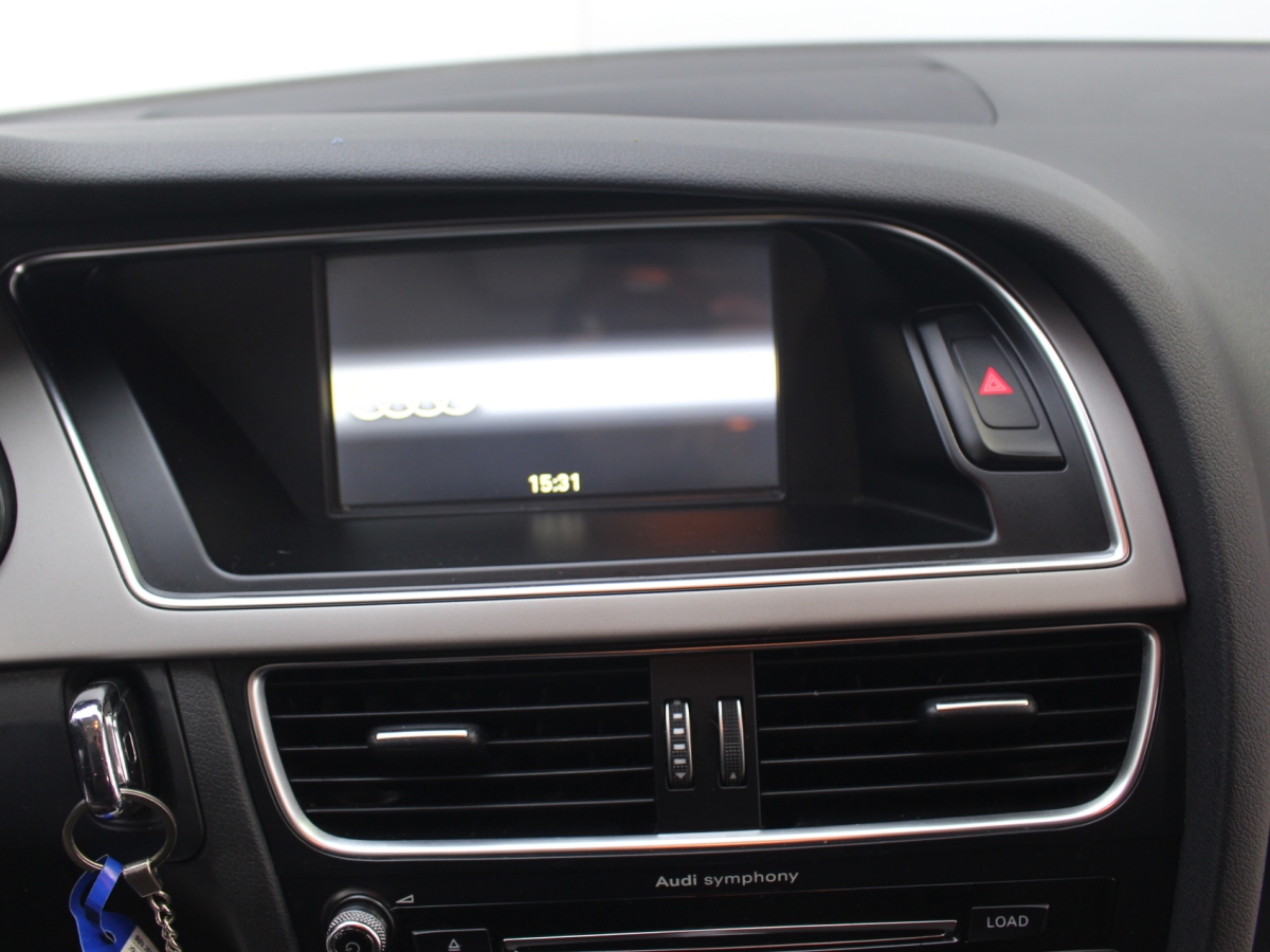 Audi A4L 2015 #8 Audi A4L 2015 car image #8