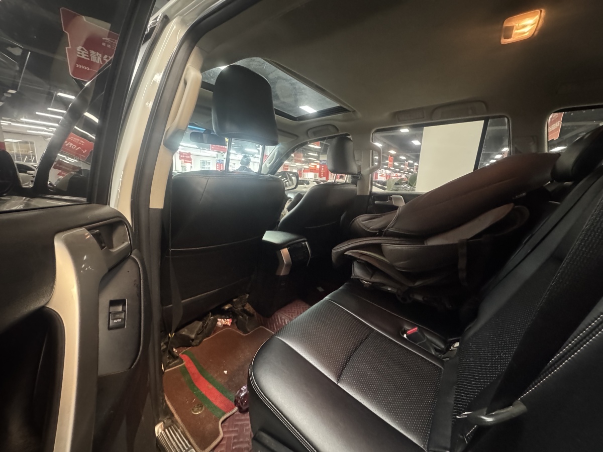 Toyota Land Cruiser Prado 2020 #8 Toyota Land Cruiser Prado 2020 car image #8