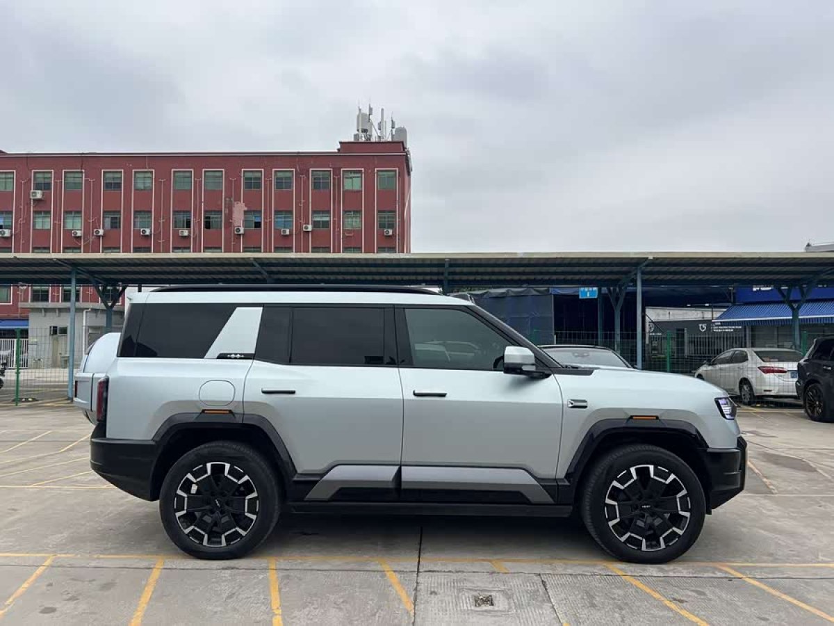 FangChengBao Leopard 8 2024 #8 FangChengBao Leopard 8 2024 car image #8