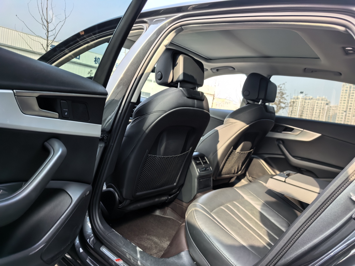 Audi 2021 car image #8