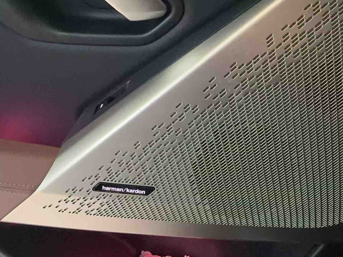 BMW i5 2024 #8 BMW i5 2024 car image #8