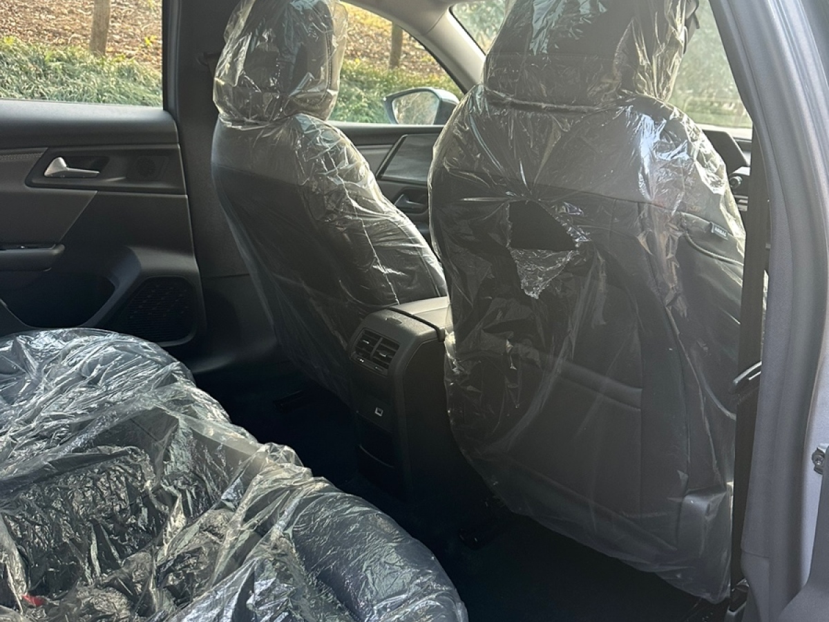 Citroen C5 X 2025 car image #8