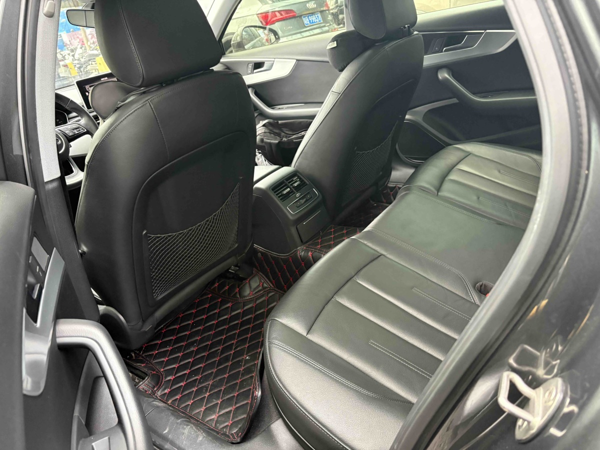 Audi A4L 2019 immagine di auto #8
