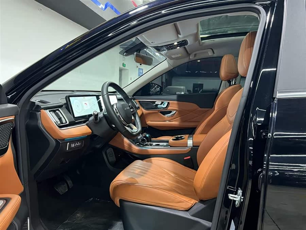Jetour X70 PLUS 2024 #8 Jetour X70 PLUS 2024 car image #8