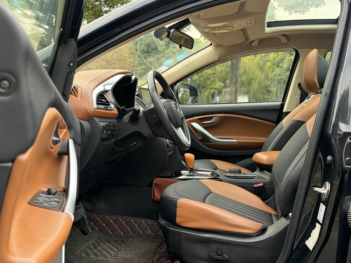 Soueast DX7 2016 #8 Soueast DX7 2016 car image #8