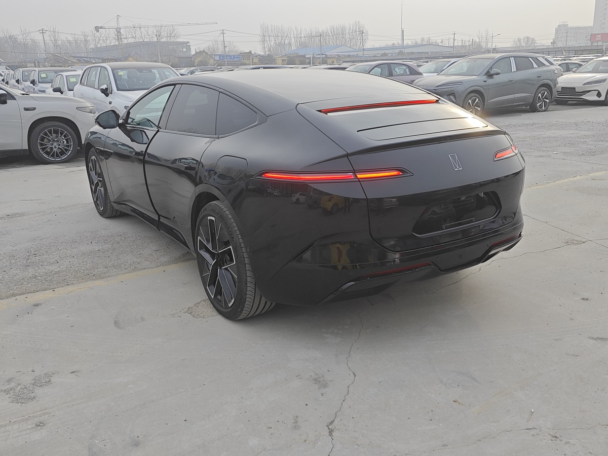 Avatr 12 2025 car image #8